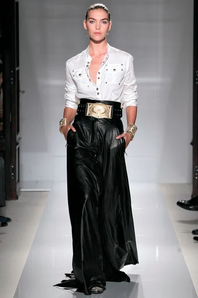 Look 29